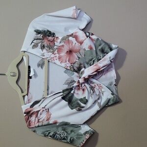 Blvd crop top size large